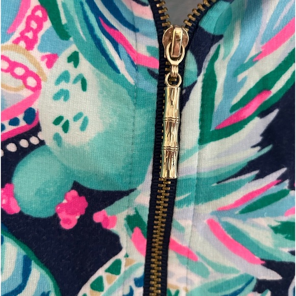 EUC Lilly Pulitzer popover. Size small - Picture 3 of 4